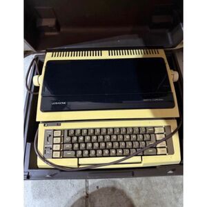Smith-Corona Ultrasonic III Electric Typewriter w/ Case Vintage